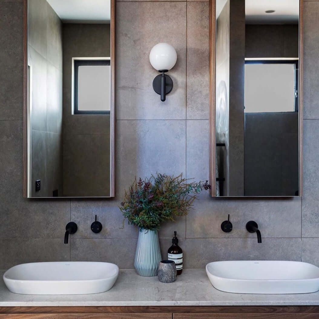 Minimalistische Designer-Wandleuchte