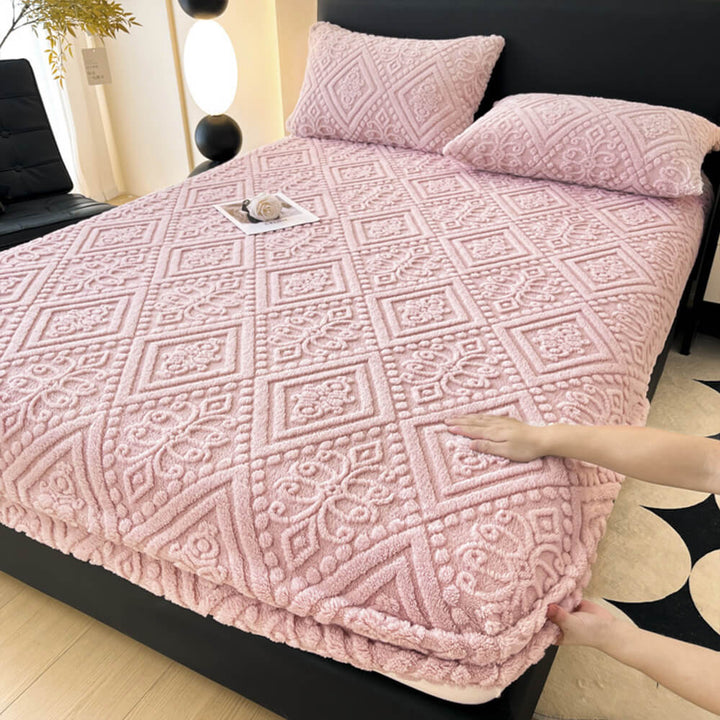 Stylish baroque embossed milk velvet fitted sheet & pillowcase for a cozy and elegant bedroom ambiance.