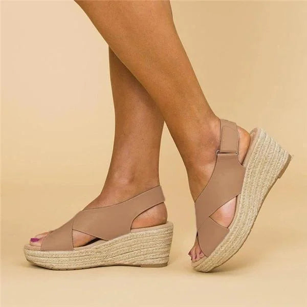 "Bequeme orthopädische Damensandalen in Beige mit Keilabsatz und verstellbaren Riemen für optimalen Komfort und Unterstützung