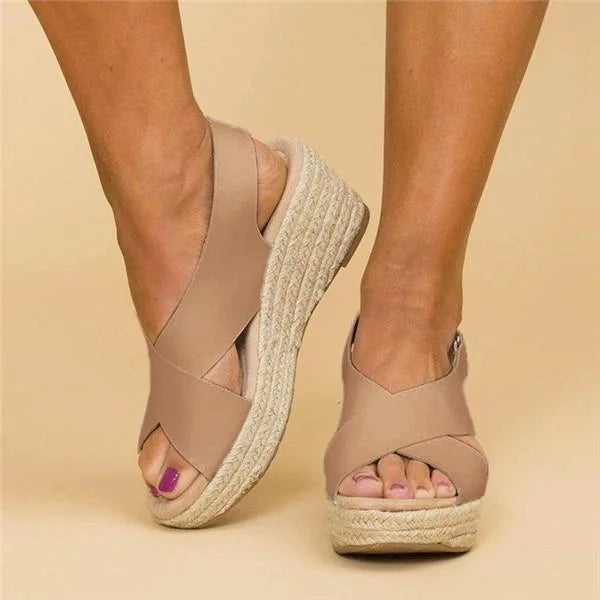 "Bequeme orthopädische Damensandalen in Beige mit Keilabsatz und verstellbaren Riemen für optimalen Komfort und Unterstützung