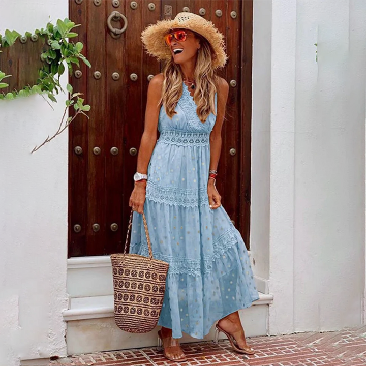 Boho-Sommerkleid Damen in Blau, locker geschnitten mit fein gearbeiteten Details, ideal für stilvolle Sommer-Tage.