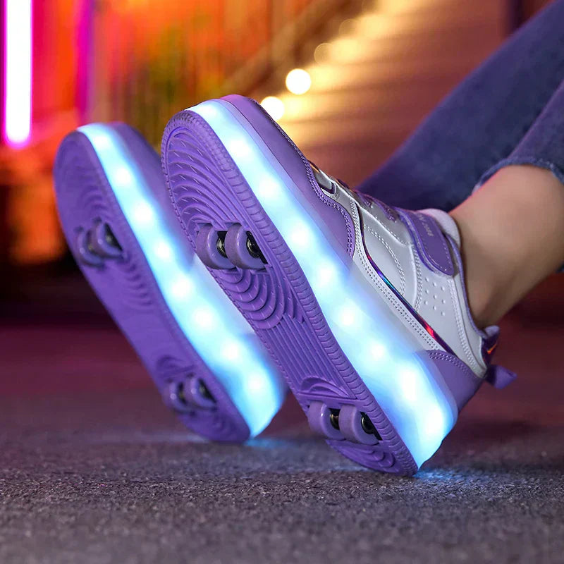 Bunte kinderfreundliche LED Rollschuhe, orthopädisches Design, vier Räder, modisch und funktional, für sicheren Spaß.