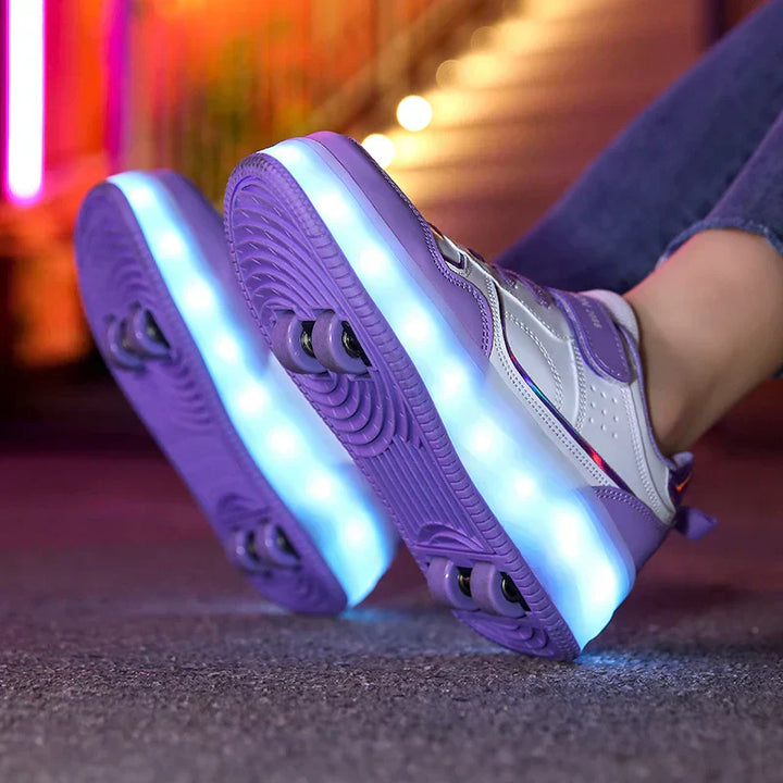 Bunte kinderfreundliche LED Rollschuhe, orthopädisches Design, vier Räder, modisch und funktional, für sicheren Spaß.
