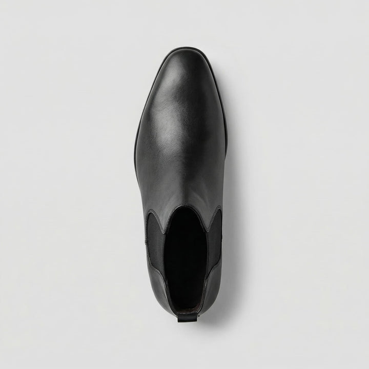 Front view of Men's Stratton grey Chelsea boots, showcasing sleek design & comfortable fit. Fashionable men's footwear.