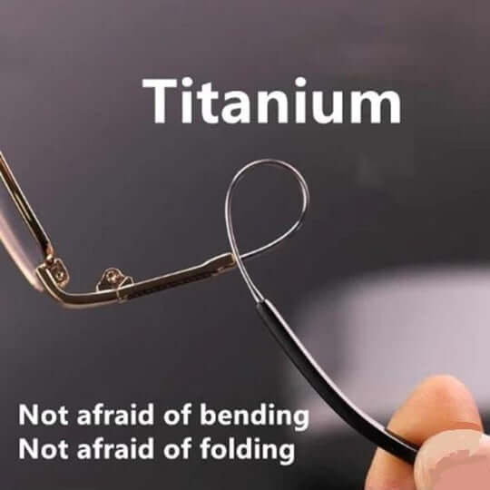 "Damen Gleitsichtbrillen aus Deutschland, schwarzes Gestell, robuste, klare Gläser mit intelligenter Technologie."