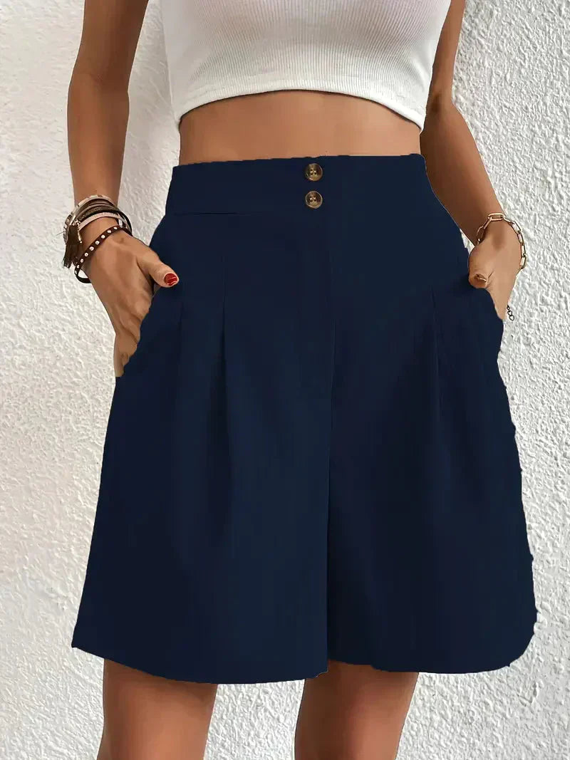 "Damen High Waist Shorts aus Leinen mit schrägen Taschen, elegante Passform, ideal für Sommerkleidung, hintere Ansicht"