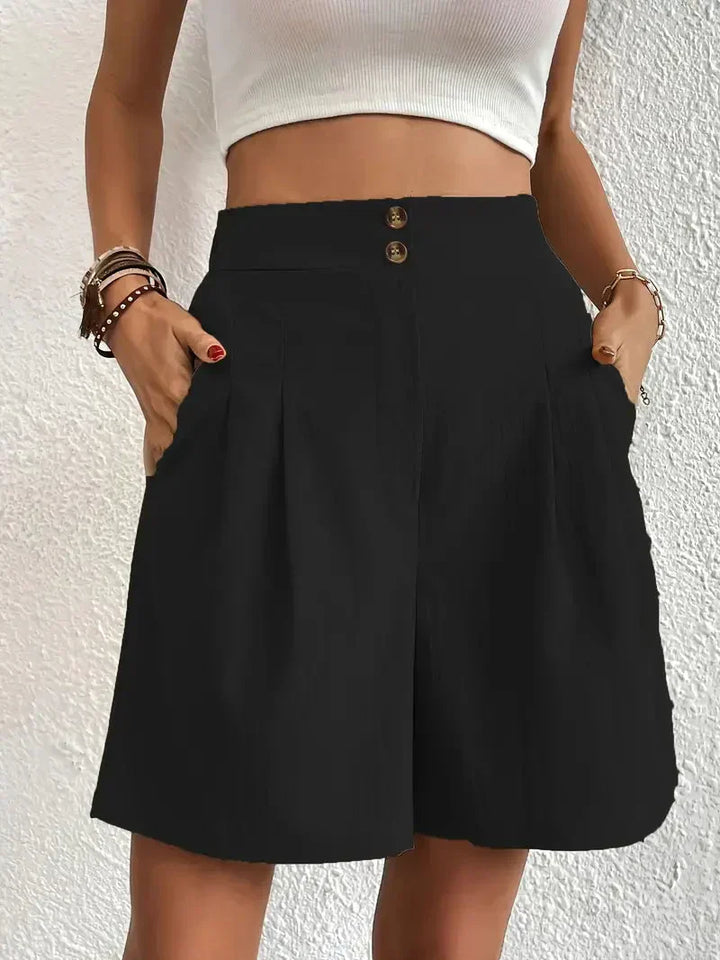 "Damen High Waist Shorts aus Leinen mit schrägen Taschen, elegante Passform, ideal für Sommerkleidung, hintere Ansicht"