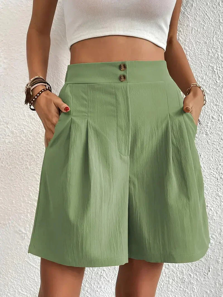 "Damen High Waist Shorts aus Leinen mit schrägen Taschen, elegante Passform, ideal für Sommerkleidung, hintere Ansicht"