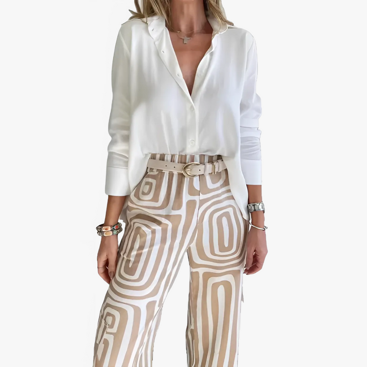 "Damen Leinen Hosenanzug Set, elegant und atmungsaktiv, zeigt moderne Passform in beige, ideal für stilvolle Anlässe."