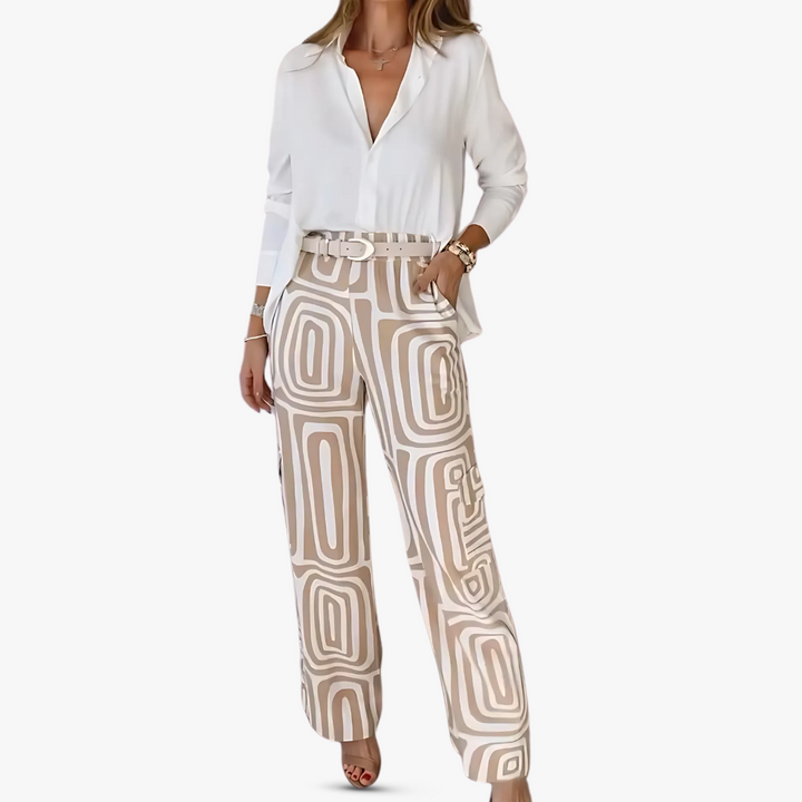 "Damen Leinen Hosenanzug Set, elegant und atmungsaktiv, zeigt moderne Passform in beige, ideal für stilvolle Anlässe."