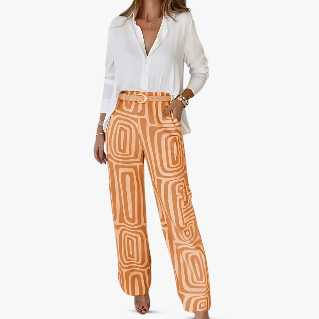 "Damen Leinen Hosenanzug Set, elegant und atmungsaktiv, zeigt moderne Passform in beige, ideal für stilvolle Anlässe."