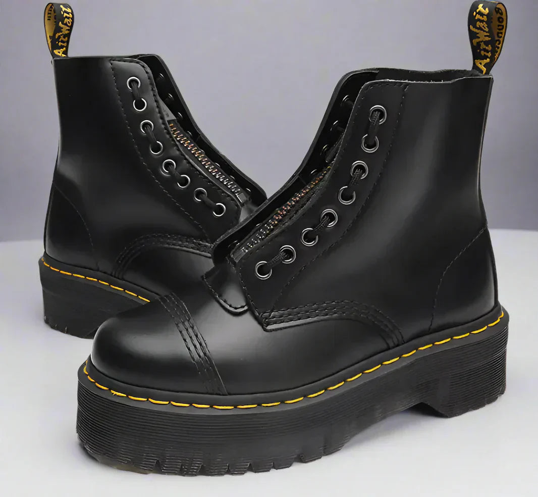 "Damen Schnürstiefel aus schwarzem Leder, elegant und robust, mit klassischem Design, ideal zu jedem Outfit."