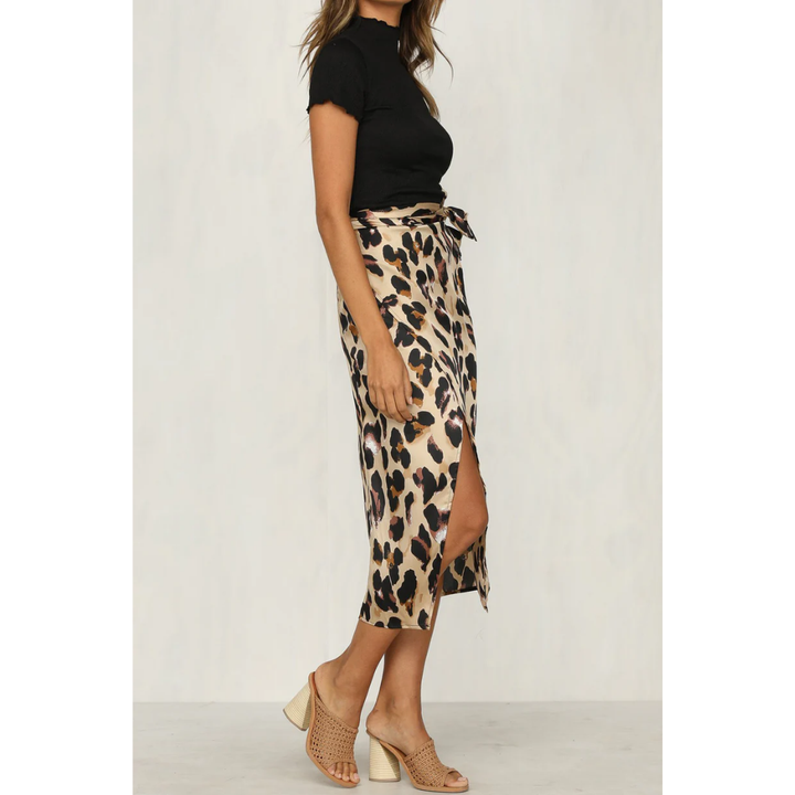 "Damen Sommer Midi-Rock mit Leopard-Print, seitlichem Schlitz; figurbetont und elegant für stilvolle Auftritte."