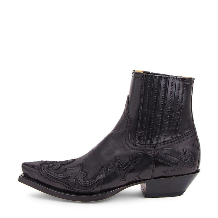 "Damen Vintage Cowboystiefel mit Stickerei, spitze Form, braun, geeignet für lässige oder elegante Outfits, komfortabel."