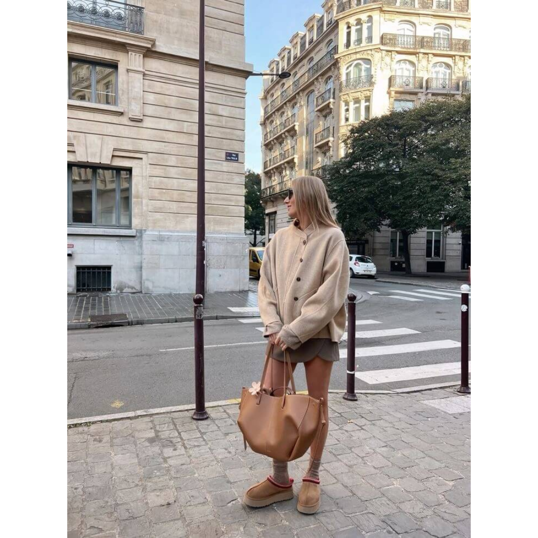 "Damen Vintage Tote Bag, geräumig und stilvoll, ideal für Alltag und Reisen. Klassisches Design, robust und vielseitig."