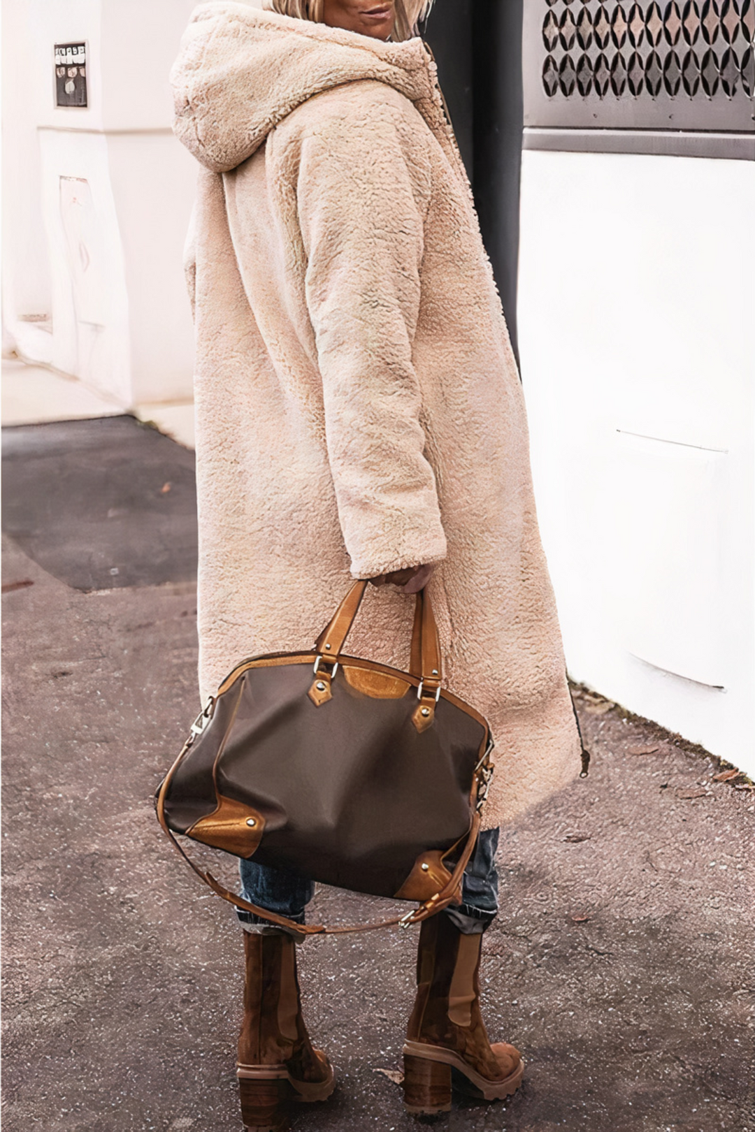 "Damen Winter Parka, stilvoll & warm, in dezenten Farben, elegantes Design, ideal für kalte Tage und modische Looks."