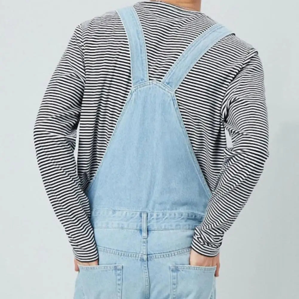 "Denim Jumpsuit für Herren mit Taschen - Frontansicht, atmungsaktiv und vielseitig für jedes Outfit."
