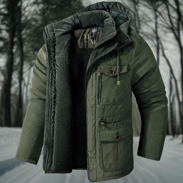 "Dicke Winterjacke Herren, robust, warm, stilvoll, geeignet für kalte Tage, elegante Details sichtbar, komfortabler Sitz."