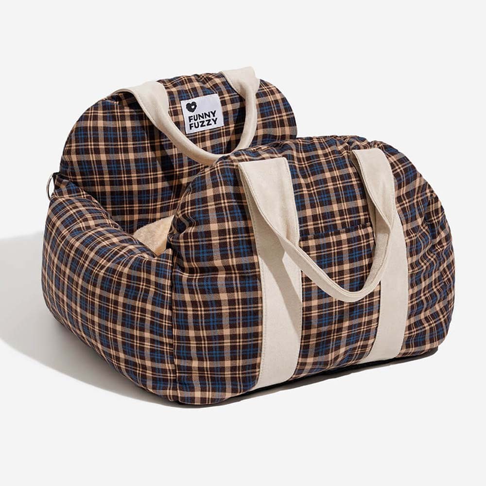 Medium dog travel booster, easy to install, great for daily commutes with pets.