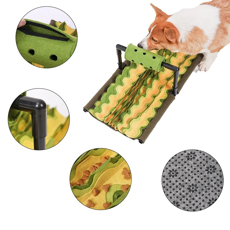 Washable snuffle mat for dogs, aids digestion and provides mental enrichment during feeding