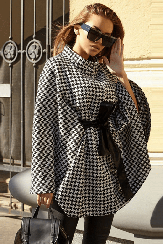 Chiffon Cape-Top mit Gürtel