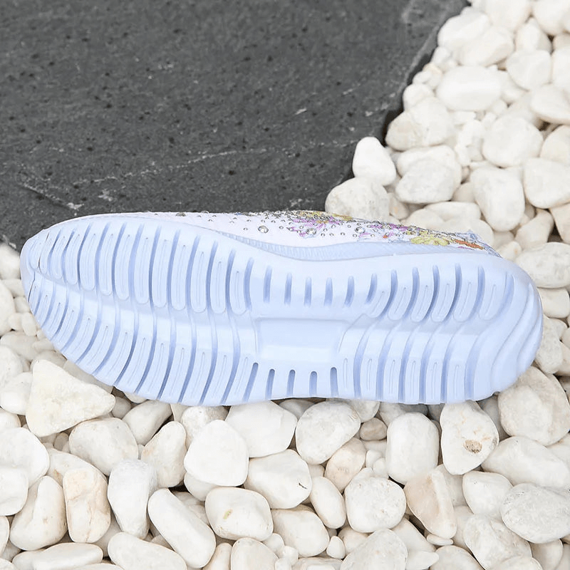 Stylische Strick-Plattformschuhe