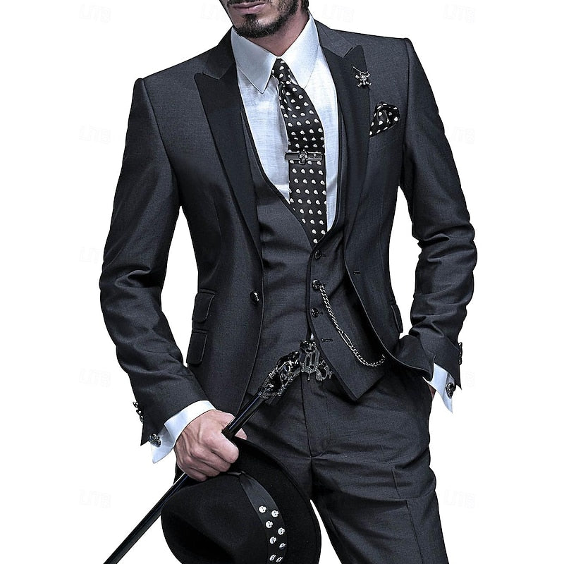 "Dreiteiliges Herren-Leinen-Set mit Blazer, Weste und Hose in elegantem Design, ideal für Business- und besondere Anlässe."