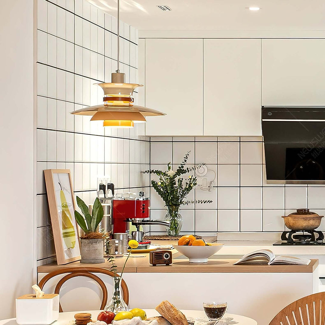 Moderne Metall-Pendelleuchte