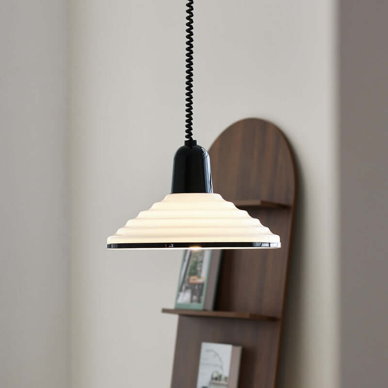 Cremefarbene Glas-Pendelleuchte