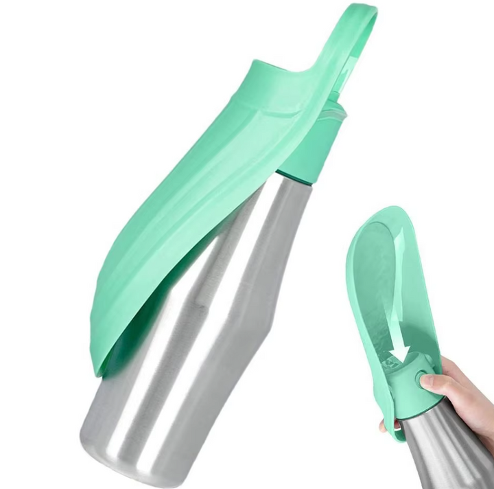 Edelstahl-Trinkflasche für Hunde mit integriertem faltbarem Napf, ideal für unterwegs, hygienisch und praktisch.