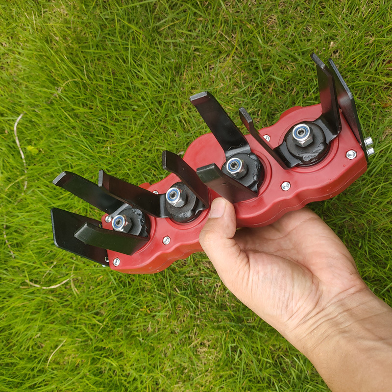 Effizienter Unkrautentferner Kopfaufsatz für Gartenpflege, aus langlebigem Material, entfernt Unkraut tief und schonend.