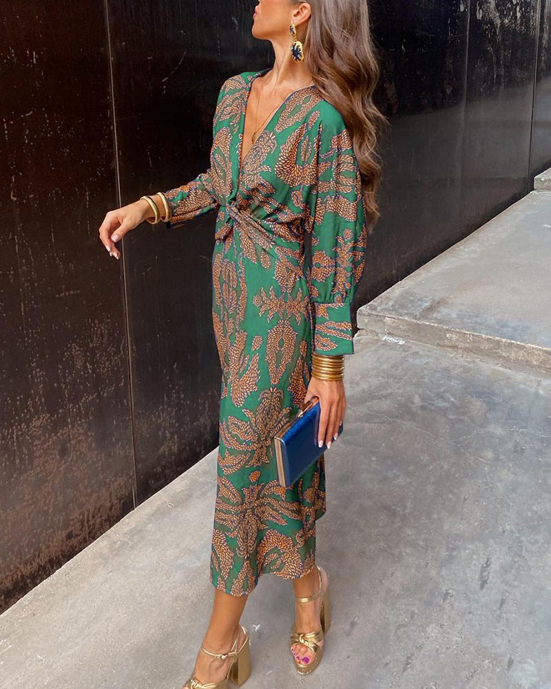 Chic women's A-line maxi dress featuring an elegant V-neck, ideal for wedding guests or evening wear.