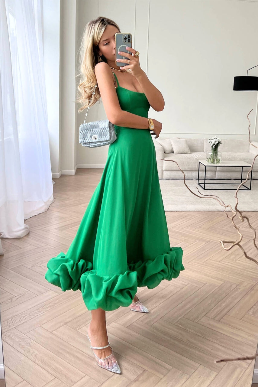 Elegant women's maxi dress with a scoop-neck, perfect as a flowy wedding guest dress or formal evening gown.