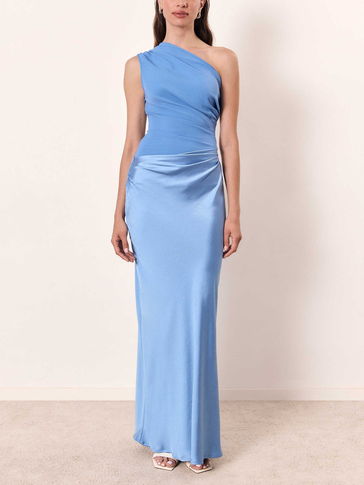 Women's special occasion dress: one-shoulder, ruched waist, long formal evening gown. Perfect for galas & formal parties.