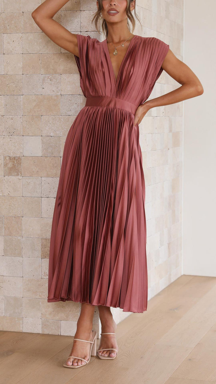 Formal V-neck pleated midi dress in black, timeless and elegant for women's events.