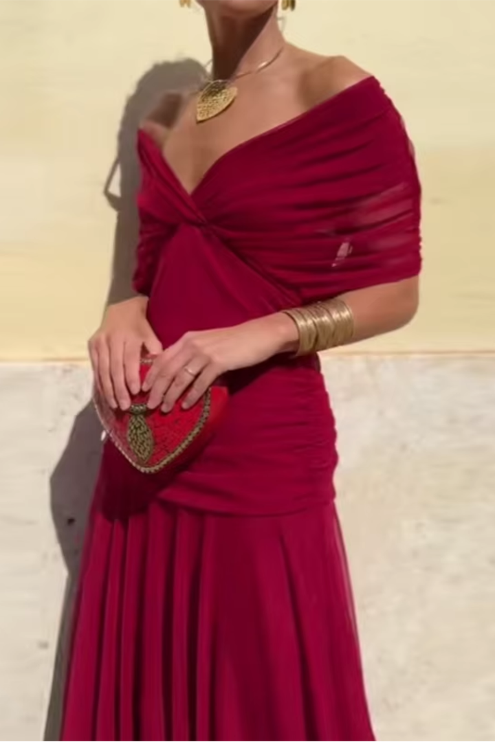 Modest & comfortable women's elegant maxi dress with V-neck & flutter sleeves. Ideal for parties.