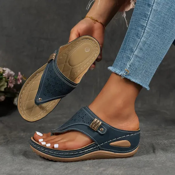 Stylish open-toe platform wedge sandals for women, perfect for versatile summer & spring casual or elegant outfits.