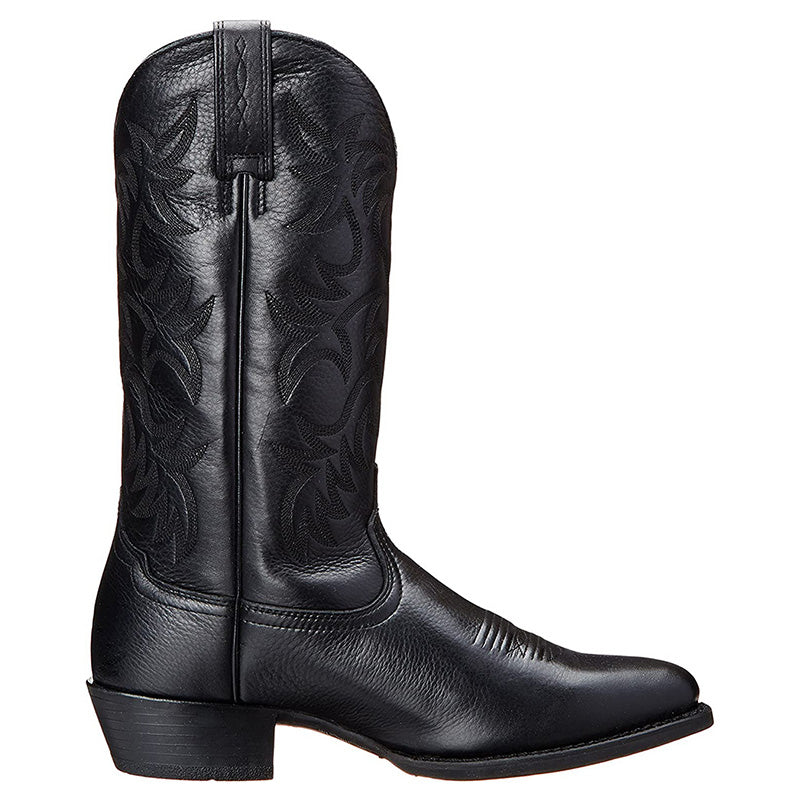 Elegante Cowboy-Stiefel aus hochwertigem Leder mit spitzen Zehenkappen, markanten Nähten; ideal für verschiedene Anlässe.
