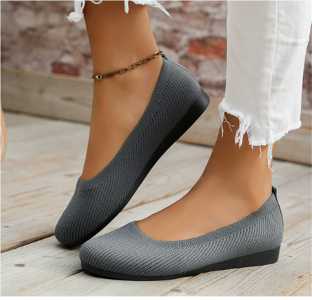 Elegante Damen Ballett Flats in schlichtem Design, flache Sohle, ideal für jeden Anlass, in verschiedenen Farben erhältlich.