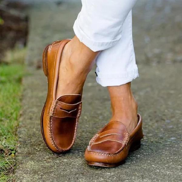 Elegante Damen Loafer Schuhe aus Leder, flach, mit gepolsterter Innensohle und robustem Design für stilvolle Gelegenheiten.