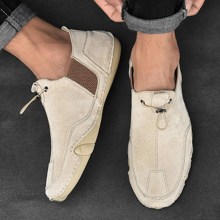 Elegante Herren Loafers aus Leder, komfortable Slipper, zeitloses Design, vielseitige Farben, ideal für Alltag und Anlässe.