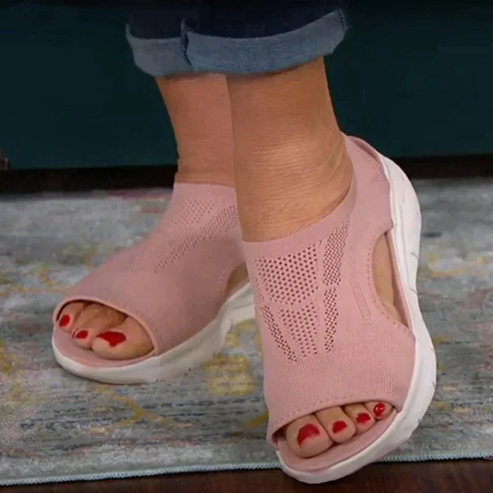 Elegante weiche Damen Sandalen mit ergonomischer Passform in klassischem Design, Blau, Braun, Rosa, Schwarz erhältlich.