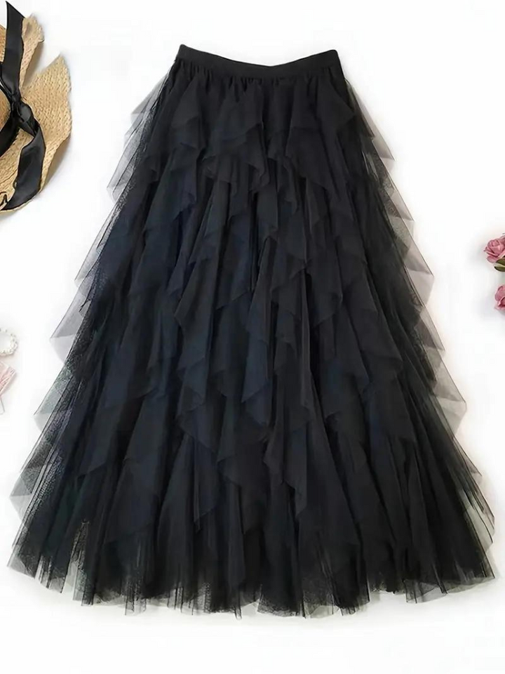 Eleganter Damen-Rüschenrock aus fließendem Tüllstoff, feminin mit Rüschen, ideal für festliche und lässige Anlässe.