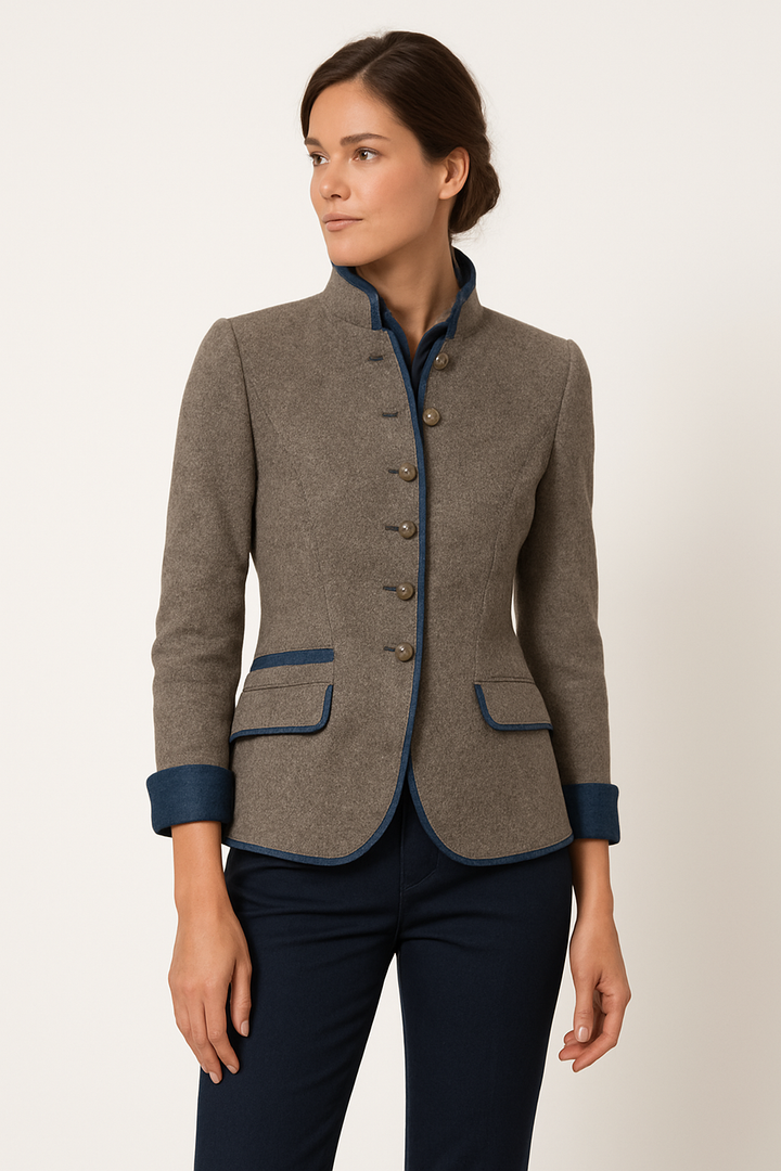 Eleganter Damenblazer mit Stehkragen, taillierte Passform, zeitloser Stil, ideal für modische Outfits.