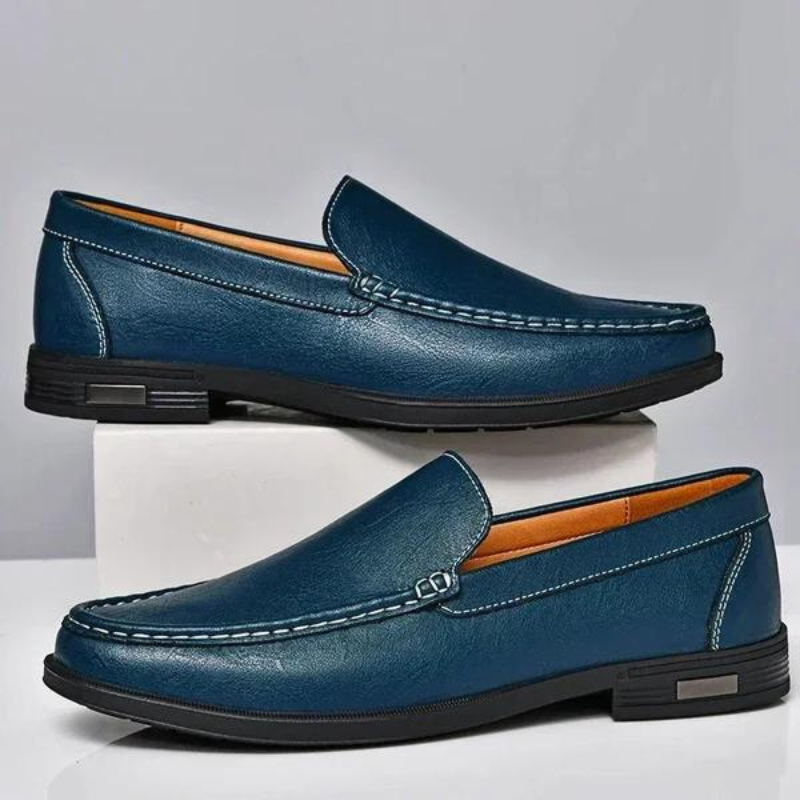 "Eleganter Herren Loafer aus echtem Leder, klassisches Design, luxuriös und stilvoll, ideal für jeden Anlass."