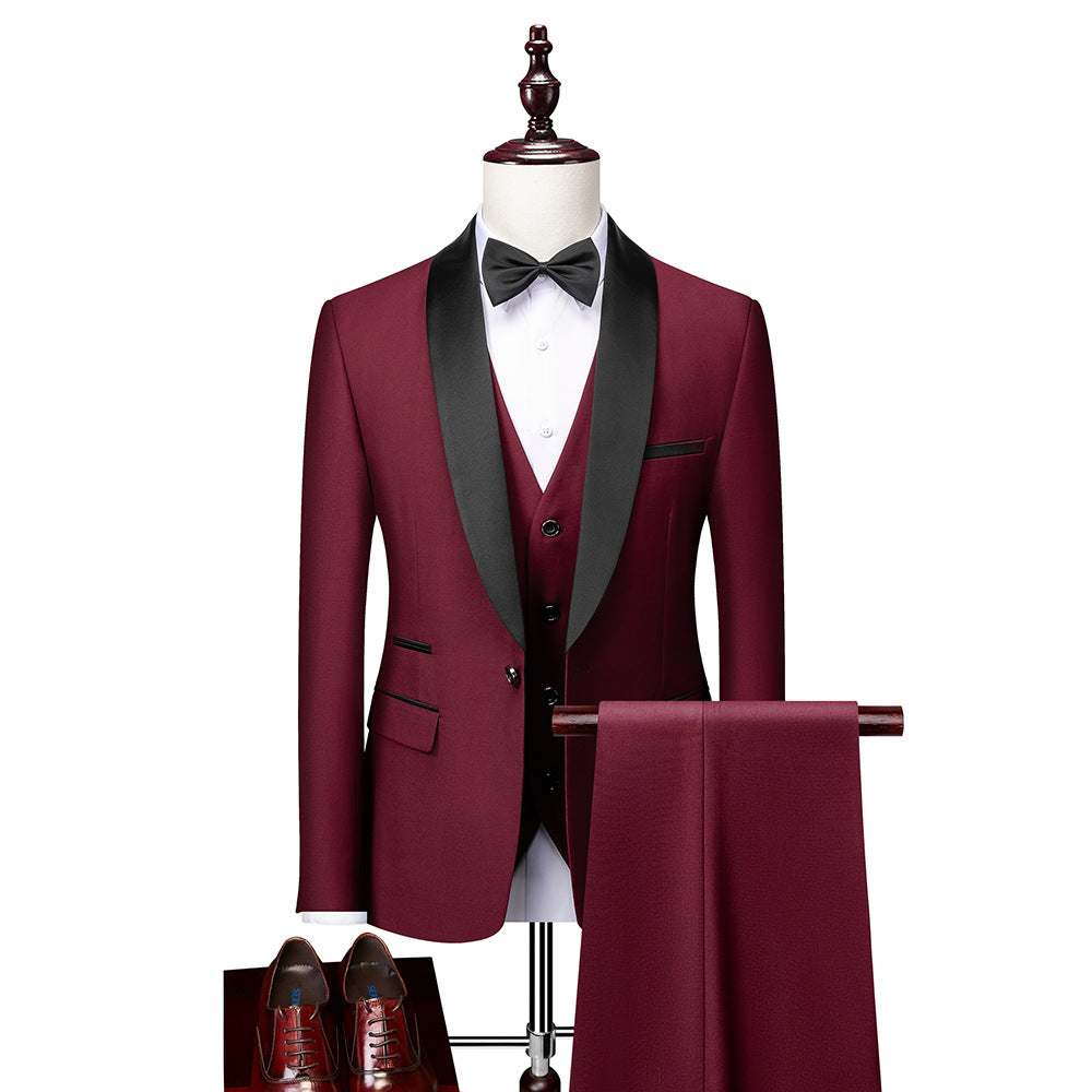 Elegantes 3-teiliges Slim Fit Herrenanzug-Set mit Blazer, Weste und Hose für formelle Anlässe, in klassischem Dunkelblau.