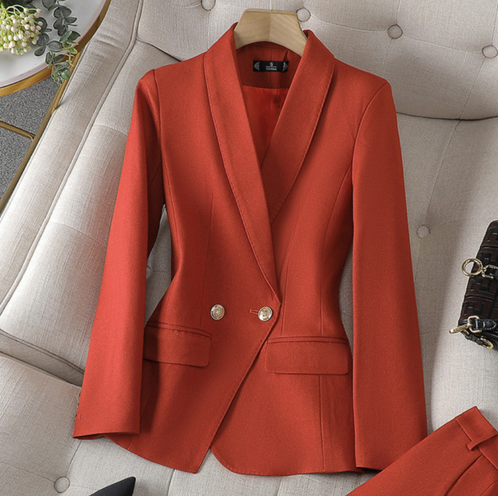 Elegantes Damen Blazer & Hosen Set in Schwarz, Burgunderrot oder Goldorange mit perfektem Schnitt und stilvollem Design.