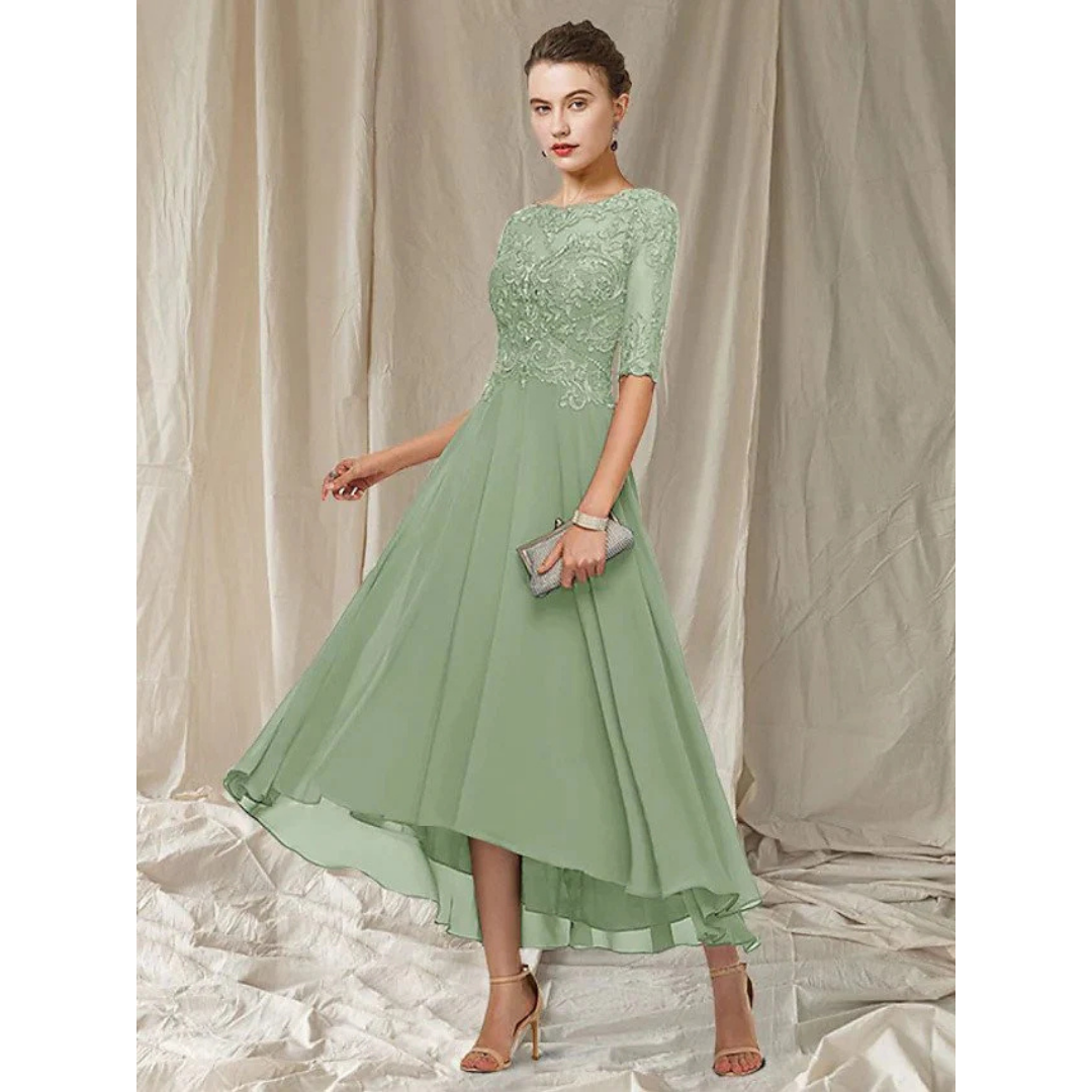 Elegantes Damen-Midi-Kleid mit 3/4-Ärmeln, schmeichelnde Silhouette, vielseitige Länge, perfekt für besondere Anlässe.