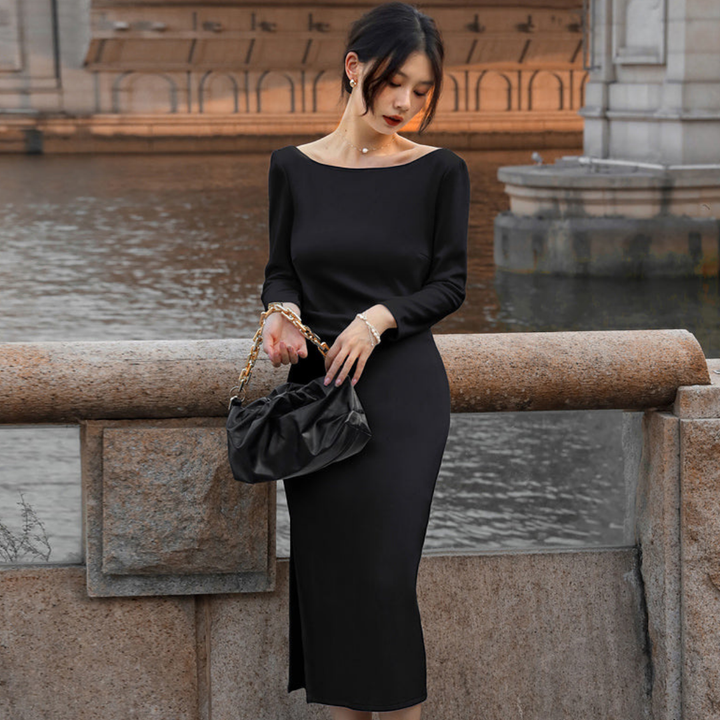 Elegantes Damen-Midi-Kleid mit Bootsausschnitt, langen Ärmeln; zeitloser Stil, perfekte Wahl für formelle Anlässe.