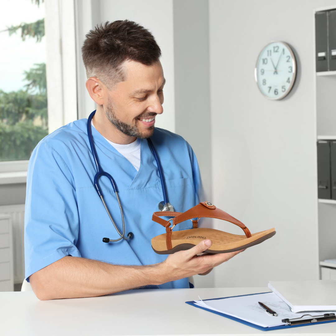 "Ergonomische Damensandalen, modernes Design, weiches Material, rutschfeste Sohle, fördert Fußgesundheit, stilvoll"